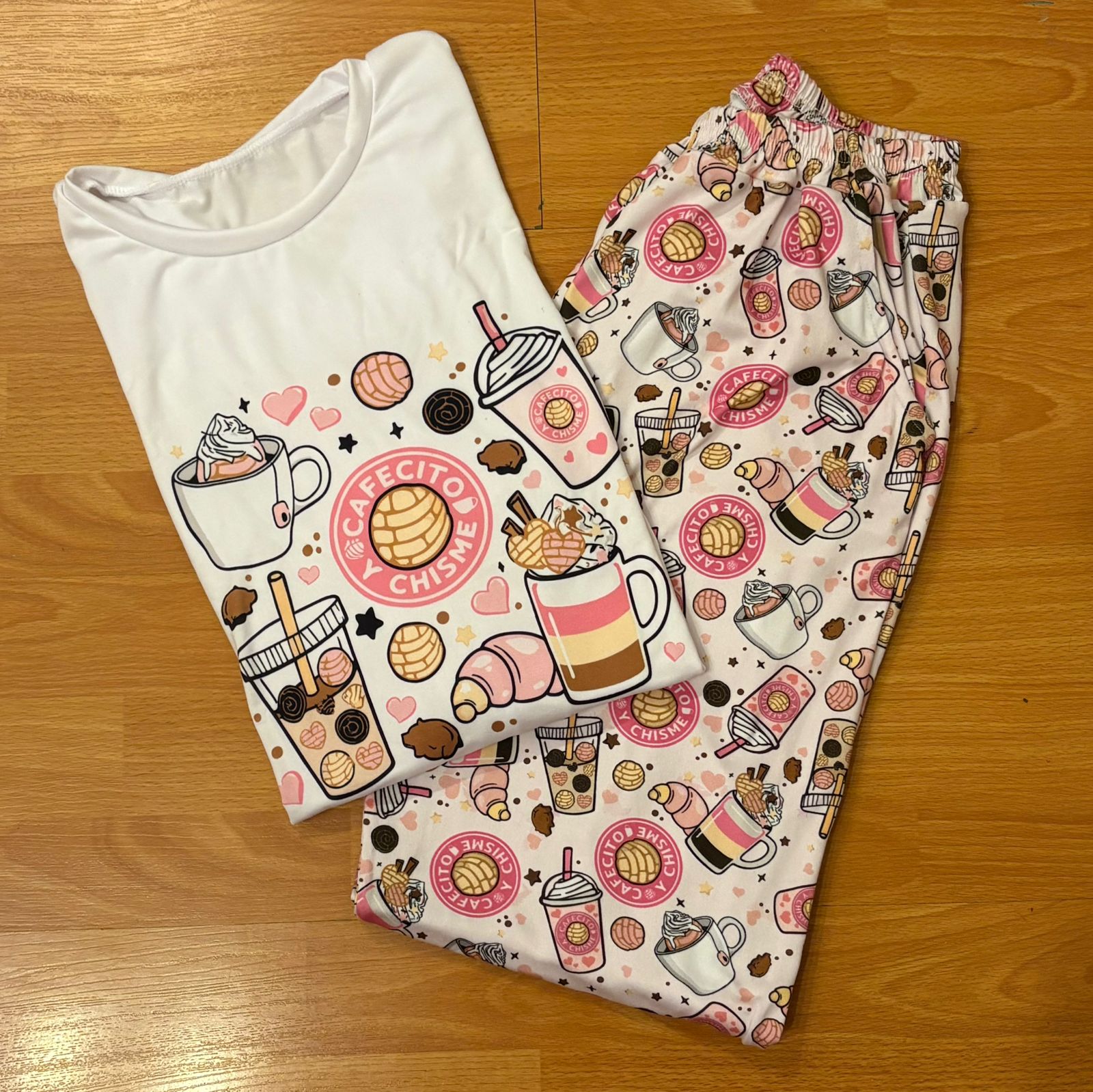 Pijama Cafecito y Chisme